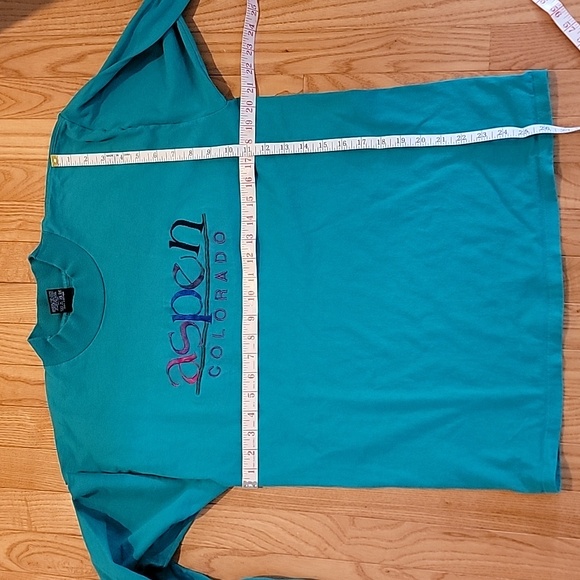2 VTG Aspen Embroidered Tees from mid- 1980's - Picture 12 of 15
